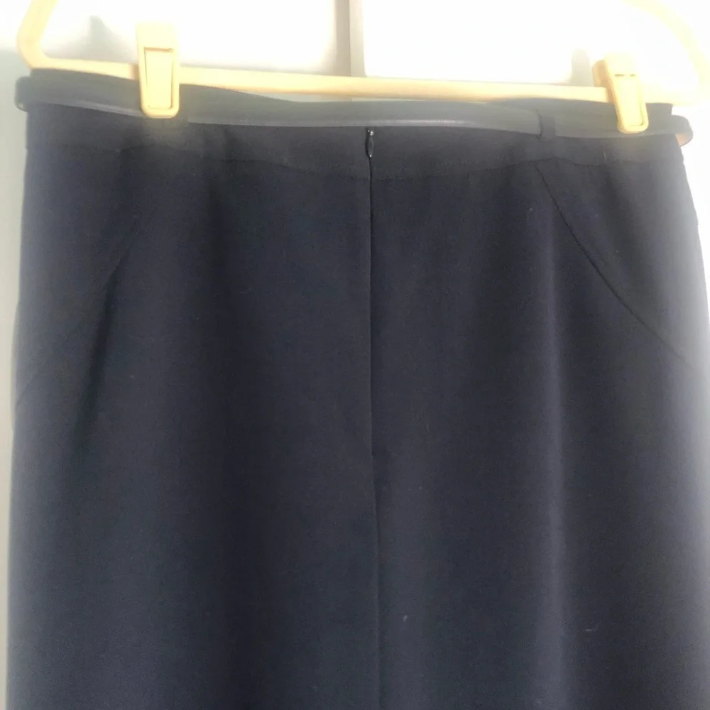 Worthington Skirt size 10 black, 28” L New w tag